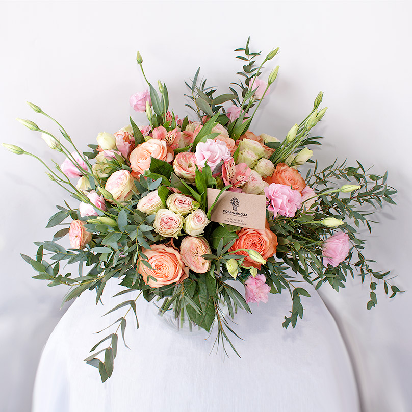 Фото Элитный букет с пионовидными и французскими розами